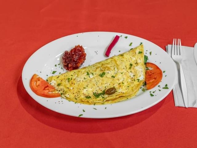 B.Cheese Omelette.