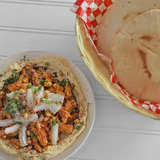 24. Hummus Topped w/Chkn Shawarma